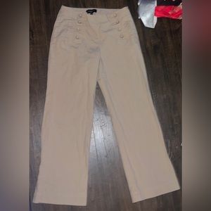 Capri pants, wide leg